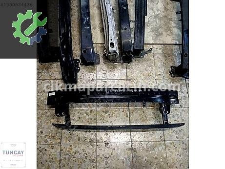 Hyundai i20 Ön Tampon Demiri çıkma parça