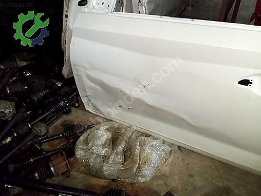 HYUNDAİ İ20 SOL ON KAPİ