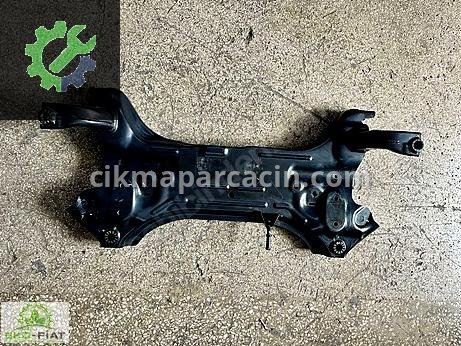 Hyundai i20 Panel / Travers çıkma parça