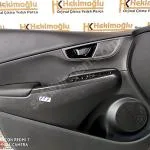 HYUNDAİ KONA SOL ÖN KAPI DÖŞEMESİ