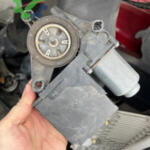 Honda Jazz 1990 Çıkma Cam Motoru 1K0959793C