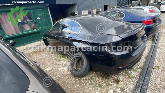 BMW 5 Serisi Çamurluk çıkma parça