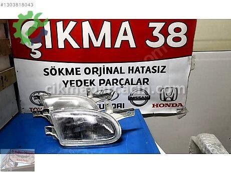 Hyundai Accent Sağ Ön Far çıkma parça