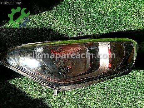Hyundai i20 Sağ Ön Far çıkma parça