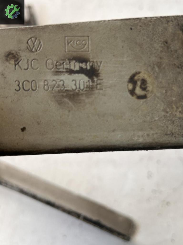 3C0823301E 3C0823302E PASSAT B6 B7 SAĞ SOL KAPUT MENTEŞESİ