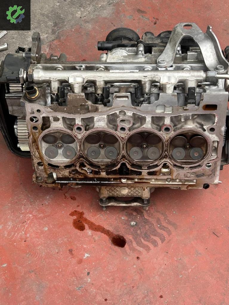 Volkswagen T-Roc Silindir Kapak 05E103404F çıkma parça
