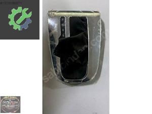 İNSİGNİA A ASTRA J VİTES KÖRÜĞÜ OTOMATİK 112102637