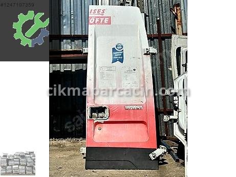 IVECO Daily Sağ Arka Kapı çıkma parça