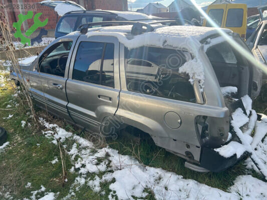Jeep Grand Cherokee Çamurluk çıkma parça