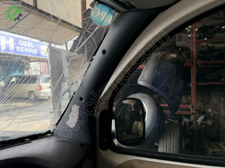 Fiat Doblo Ön Direk Kaplaması çıkma parça