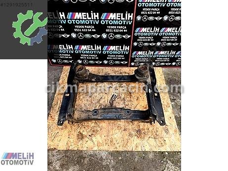 Jeep Cherokee Ön Yüz Traversi çıkma parça