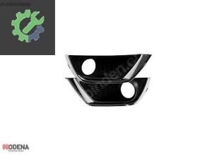 JEEP COMPASS 2017- ÖN TAMPON SİS ÇERÇEVE TAKIMI SIFIR