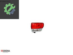 JEEP GRAND CHEROKEE 2014- DIŞ STOP LAMBASI SAĞ SIFIR 68110016AE