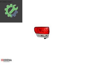 JEEP GRAND CHEROKEE 2014- DIŞ STOP LAMBASI SOL SIFIR 68110017AE