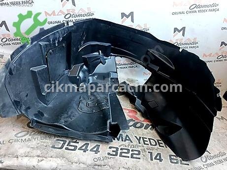 Jeep Renegade Davlumbaz çıkma parça