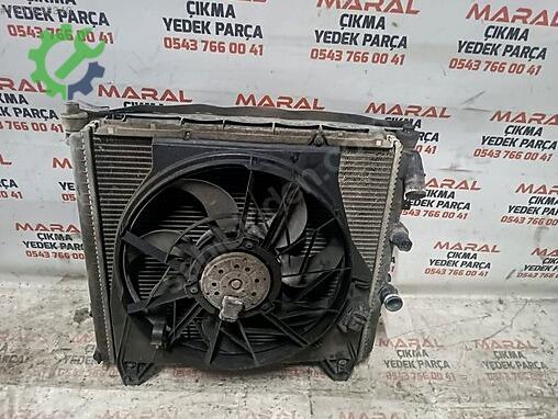 Renault Kangoo Radyatör çıkma parça