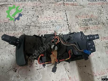 Renault Kangoo Silecek Kolu çıkma parça