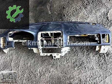 Kia Carnival Torpido çıkma parça