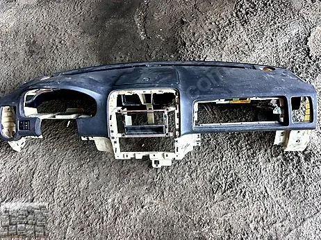 Kia Carnival Torpido çıkma parça