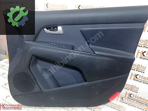 Kia Sportage Kapı (Ön Sağ) 82361-3U010 çıkma parça