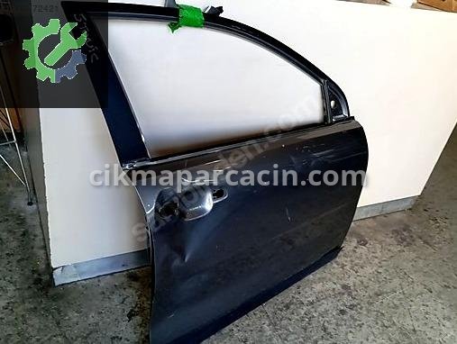 Kia Stonic Sağ Ön Kapı çıkma parça