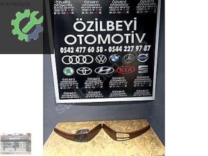 Kia Sorento orta kalorifer ızgarası ve çerçevesi 2003 2010
