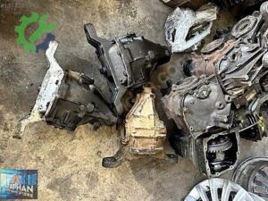 Kutulu Otomobil & Arazi Aracı Külbütör Kapağı Sorunsuz Temiz BMW OEM-Markaya Üretim