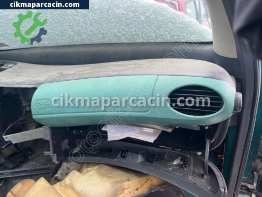 Mercedes-Benz A Serisi Hava Yastığı çıkma parça
