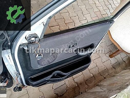 Land Rover Freelander Sağ Kapı çıkma parça