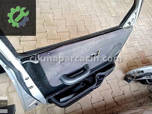 Land Rover Freelander Sağ Kapı çıkma parça