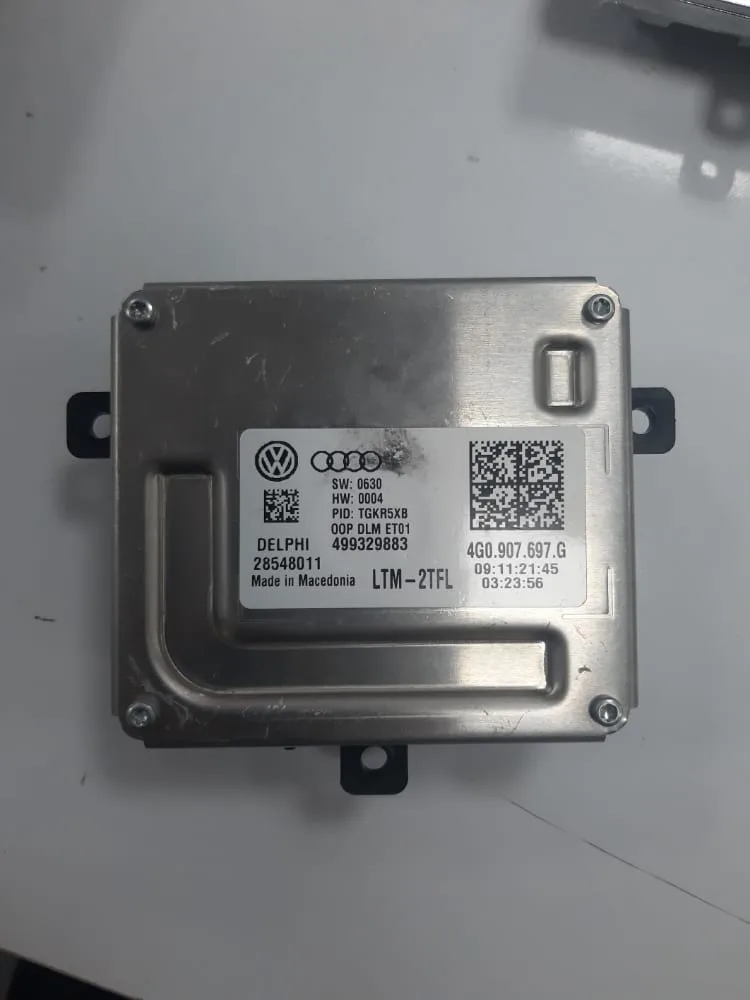 Volkswagen Amarok Far Beyni 4G0907697G çıkma parça