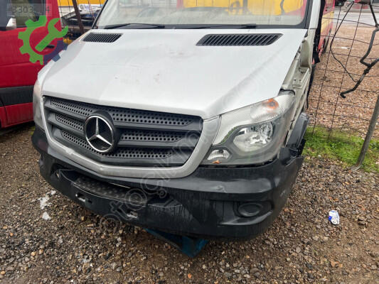 Mercedes-Benz Sprinter Far çıkma parça