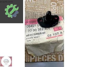 MASTER 2 MOVANO A SÜRGÜLÜ KAPI KİLİT KARŞILIĞI MAİS 7700352408