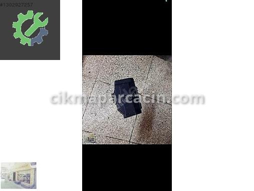 Renault Megane Sigorta Kutusu 7703297190 çıkma parça