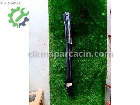 Renault Megane Tampon Demiri çıkma parça