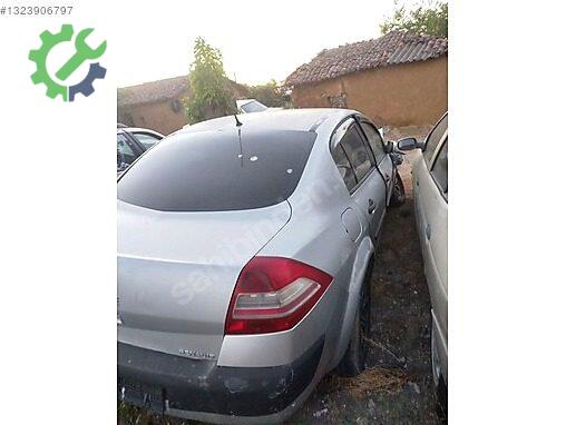 Renault Megane Sağ Kapı çıkma parça
