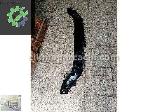 Renault Megane Ön Konsol Panel 8200137494 çıkma parça