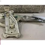 MEGANE 3 FLUENCE SAĞ ÖN CAM KRİKOSU MAİS 807200013R