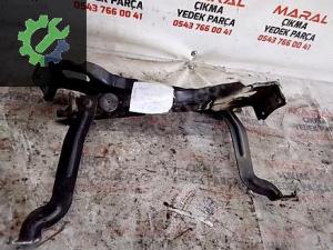 MEGANE 3 ÖN TRAVERS AYAKLARI TRAVES ÇIKMA