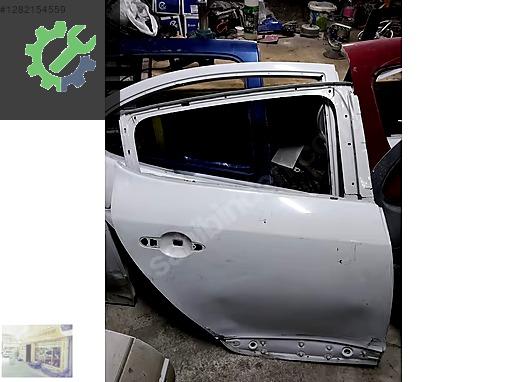 MEGANE 3 SAĞ ARKA KAPI ORJİNAL ÇIKMA 821006014R