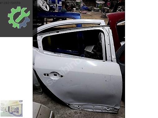 MEGANE 3 SAĞ ARKA KAPI ORJİNAL ÇIKMA 821006014R