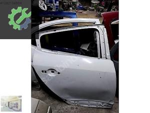 MEGANE 3 SAĞ ARKA KAPI ORJİNAL ÇIKMA 821006014R