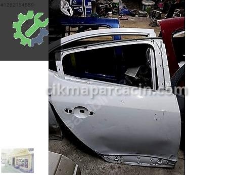 Renault Megane Sağ Arka Kapı çıkma parça