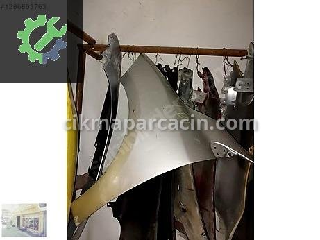 Renault Megane Çamurluk çıkma parça