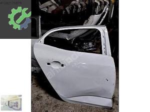 MEGANE 4 HATCHBACK SAĞ ARKA KAPI ORJİNAL ÇIKMA 821003398R