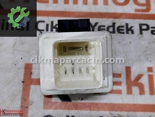 Renault Megane Röle 110679886R çıkma parça