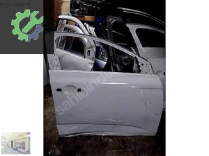 MEGANE 4 SAĞ ÖN KAPI ORJİNAL ÇIKMA 801008869R