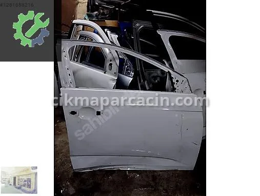 Renault Megane Sağ Ön Kapı 801008869R çıkma parça