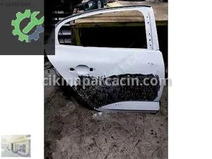 MEGANE 4 SEDAN SAĞ ARKA KAPI ORJİNAL ÇIKMA 821002253R