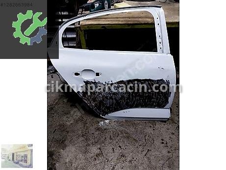 Renault Megane Sağ Arka Kapı çıkma parça